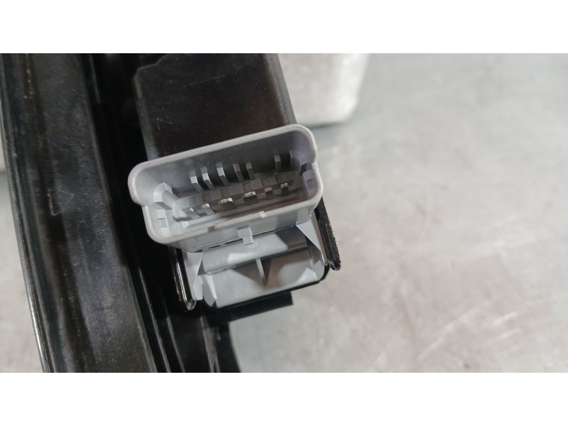Recambio de elevalunas trasero izquierdo para opel corsa f (p2jo) 1.2 (68) referencia OEM IAM 9829045980  