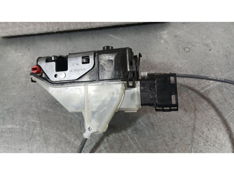 Recambio de cerradura puerta trasera derecha para opel corsa f (p2jo) 1.2 (68) referencia OEM IAM 9844412880  