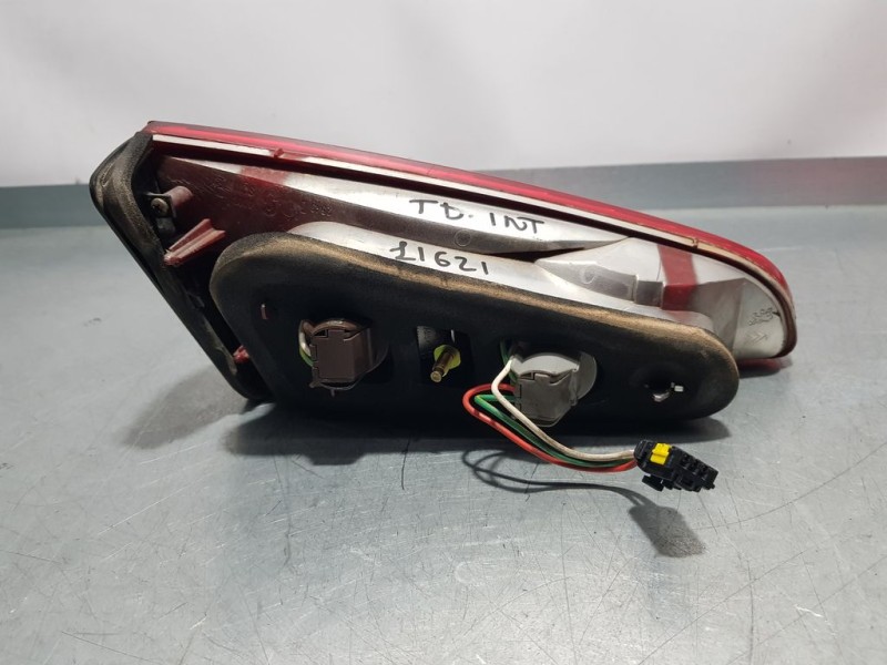 Recambio de piloto trasero derecho para peugeot 607 (s1) pack referencia OEM IAM   INTERIOR ROZADO