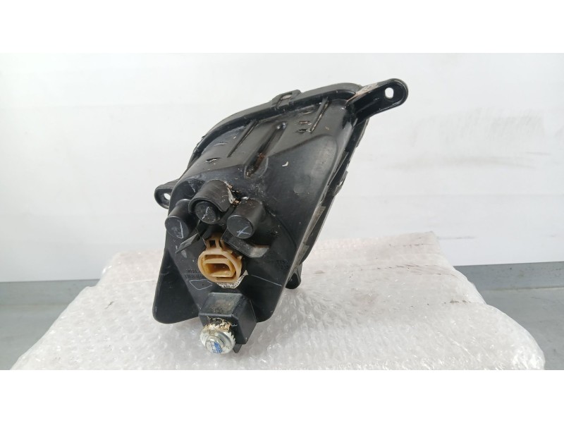 Recambio de faro antiniebla izquierdo para mahindra kuv 100 nxt 1.2 vvt referencia OEM IAM   
