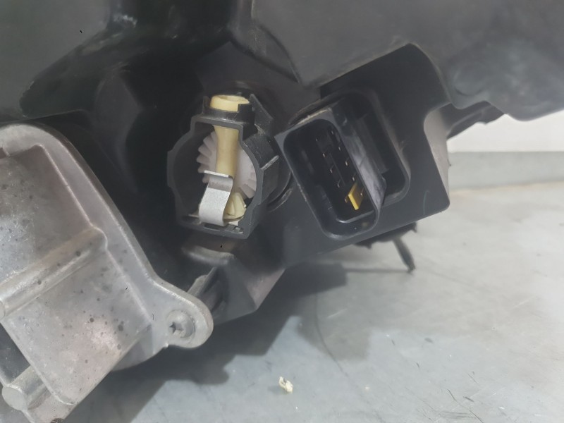 Recambio de faro izquierdo para opel corsa f (p2jo) 1.5 (68) referencia OEM IAM 9829522780  