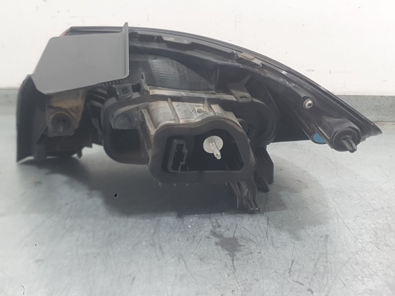 Recambio de piloto trasero izquierdo para opel corsa f (p2jo) 1.5 (68) referencia OEM IAM   