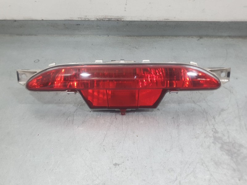 Recambio de piloto trasero central para opel corsa f (p2jo) 1.5 (68) referencia OEM IAM   