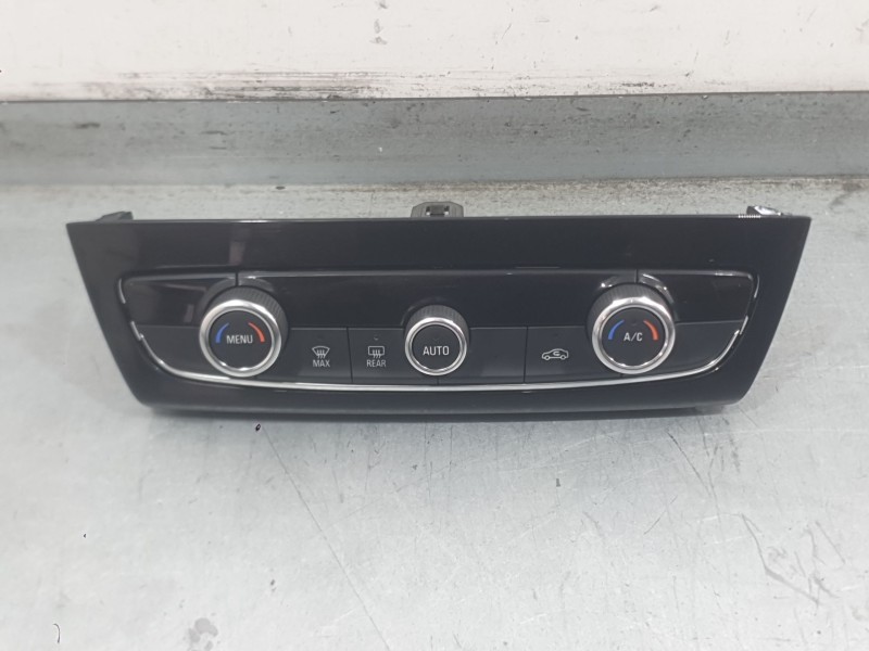 Recambio de mando climatizador para opel corsa f (p2jo) 1.5 (68) referencia OEM IAM 9831888480  
