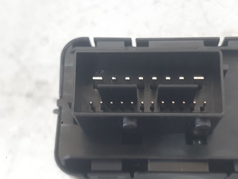 Recambio de mando elevalunas delantero izquierdo para opel corsa f (p2jo) 1.5 (68) referencia OEM IAM 96788281ZD  