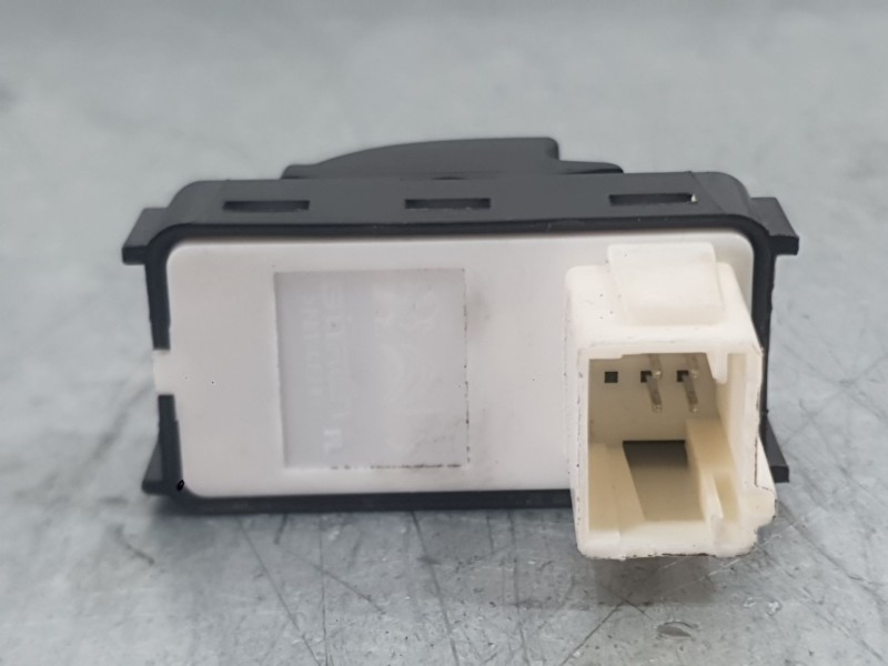 Recambio de mando elevalunas trasero derecho para opel corsa f (p2jo) 1.5 (68) referencia OEM IAM 98044803ZD  