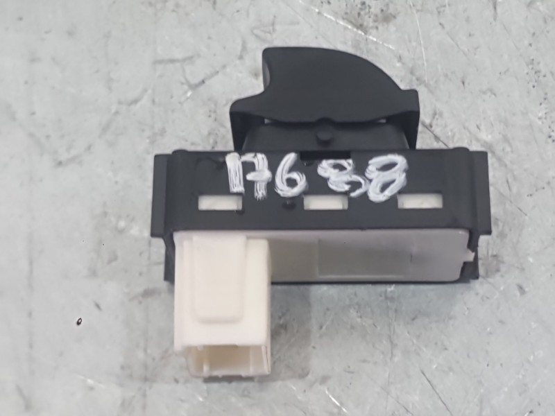 Recambio de mando elevalunas trasero izquierdo para opel corsa f (p2jo) 1.5 (68) referencia OEM IAM 98044803ZD  