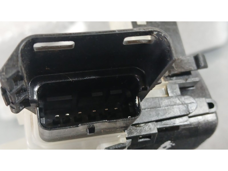 Recambio de cerradura puerta trasera izquierda para opel corsa f (p2jo) 1.2 (68) referencia OEM IAM 9844413080  