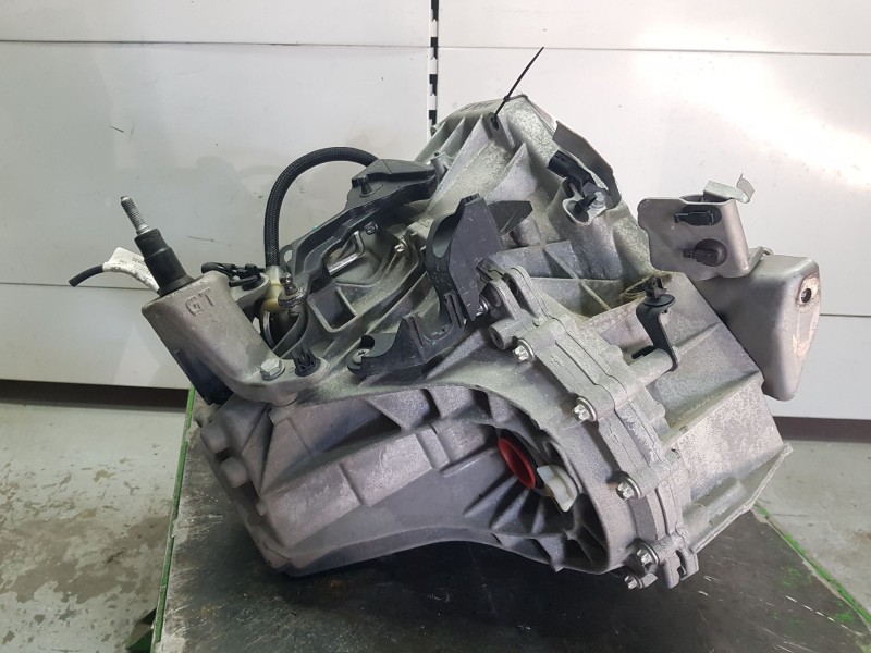 Recambio de caja cambios para renault megane iv hatchback (b9a/m/n_) 1.5 dci 110 (b9a3) referencia OEM IAM TL4086 6VELOCIDADES 0