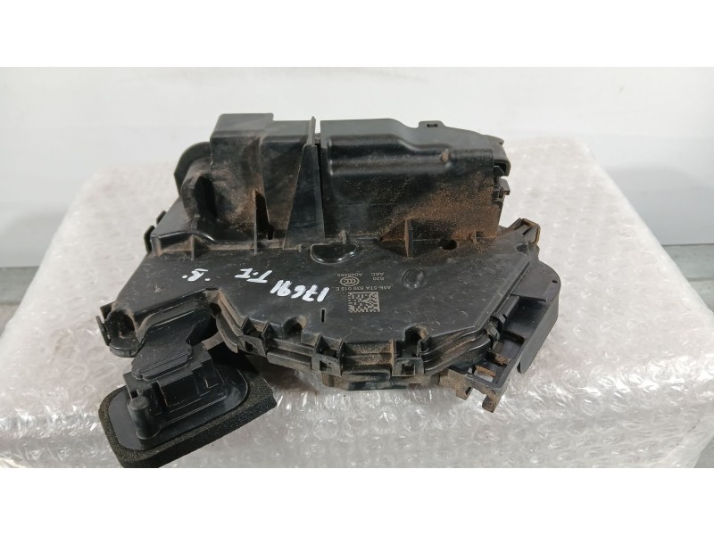 Recambio de cerradura puerta trasera izquierda para volkswagen polo vi (aw1, bz1, ae1) 1.0 tsi referencia OEM IAM 5TA839015Q  