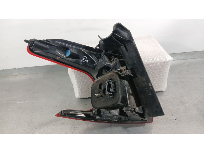 Recambio de piloto trasero derecho exterior para peugeot 2008 i (cu_) 1.6 bluehdi 100 referencia OEM IAM 9826730380  