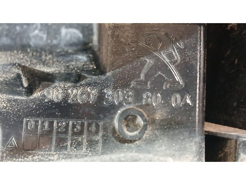 Recambio de piloto trasero derecho exterior para peugeot 2008 i (cu_) 1.6 bluehdi 100 referencia OEM IAM 9826730380  