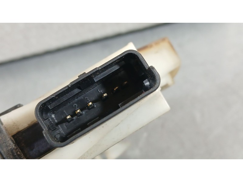 Recambio de cerradura puerta delantera izquierda para peugeot 2008 i (cu_) 1.6 bluehdi 100 referencia OEM IAM 9812500880  