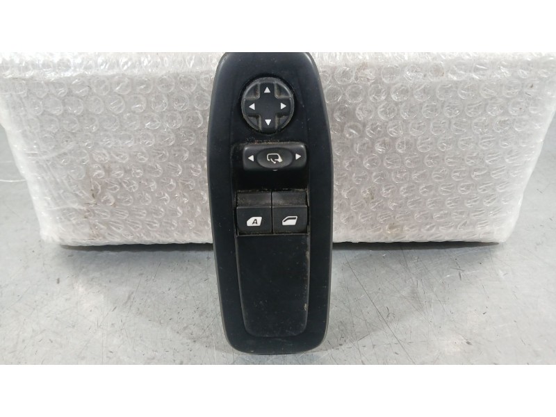 Recambio de mando elevalunas delantero izquierdo para peugeot 2008 i (cu_) 1.6 bluehdi 100 referencia OEM IAM 96751129ZD  