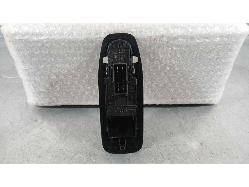 Recambio de mando elevalunas delantero izquierdo para peugeot 2008 i (cu_) 1.6 bluehdi 100 referencia OEM IAM 96751129ZD  