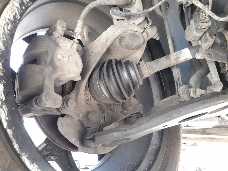 Recambio de mangueta delantera derecha para bmw x1 (f48) sdrive 18 d referencia OEM IAM 31216876646  