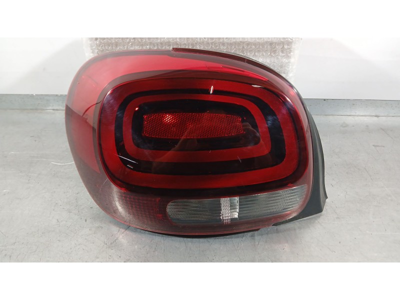 Recambio de piloto trasero izquierdo para citroën c3 iii (sx) 1.5 bluehdi 100 (sxyhyp, sxyhtu) referencia OEM IAM 9812257580  