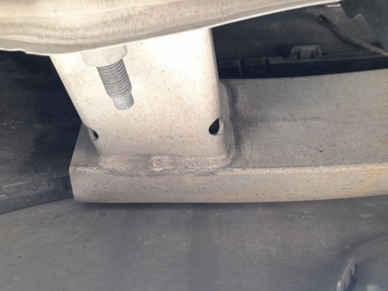 Recambio de refuerzo paragolpes trasero para bmw x1 (f48) sdrive 18 d referencia OEM IAM 51127332320  