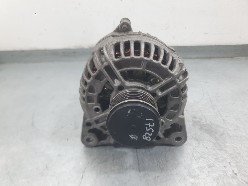 Recambio de alternador para nissan note (e12) 1.5 dci referencia OEM IAM 231003VD1A  
