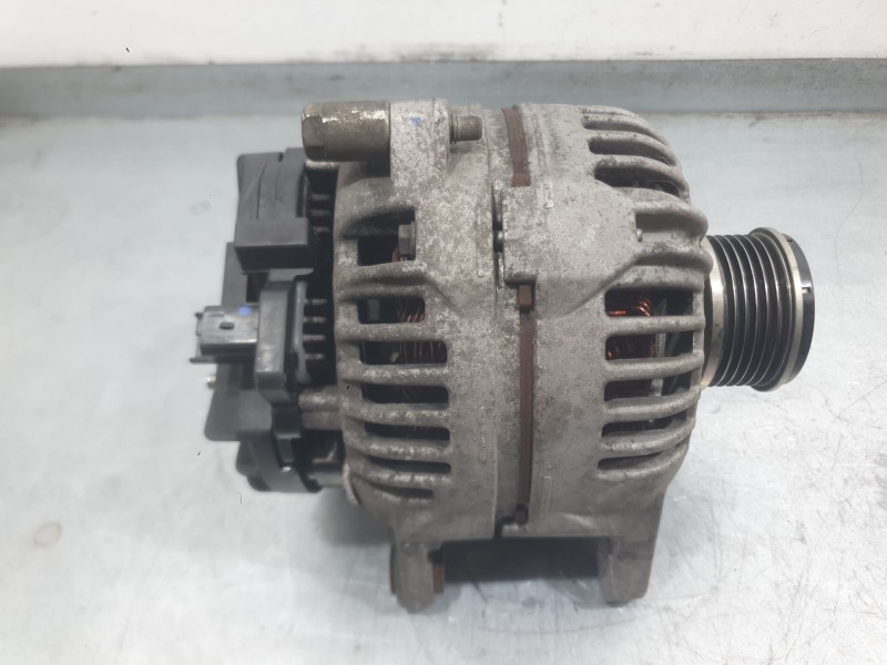 Recambio de alternador para nissan note (e12) 1.5 dci referencia OEM IAM 231003VD1A  