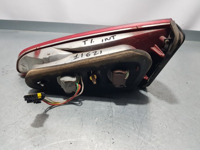 Recambio de piloto trasero izquierdo para peugeot 607 (s1) pack referencia OEM IAM   INTERIOR