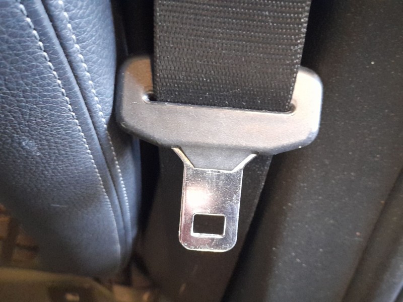 Recambio de cinturon seguridad trasero izquierdo para bmw x1 (f48) sdrive 18 d referencia OEM IAM 72117425071  