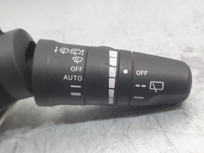Recambio de mando limpia para nissan note (e12) 1.5 dci referencia OEM IAM   