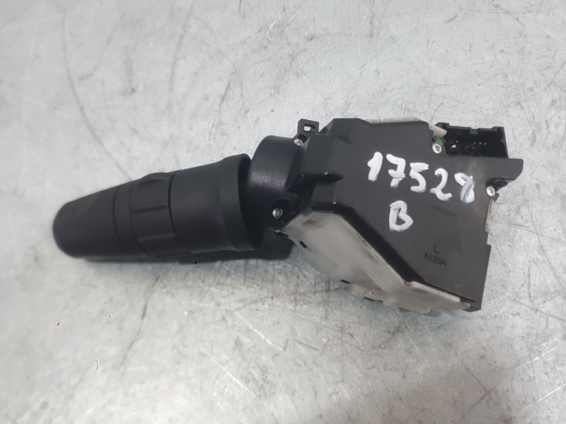 Recambio de mando limpia para nissan note (e12) 1.5 dci referencia OEM IAM   