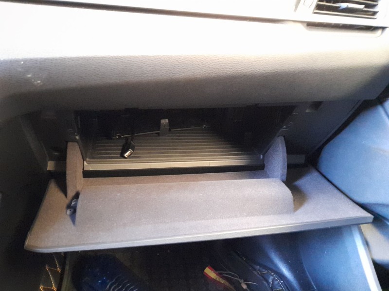 Recambio de guantera para bmw x1 (f48) sdrive 18 d referencia OEM IAM 51166965758  