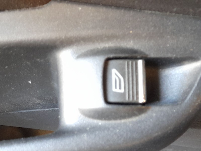 Recambio de mando elevalunas trasero izquierdo para ford focus iii 1.0 ecoboost referencia OEM IAM 1850432  