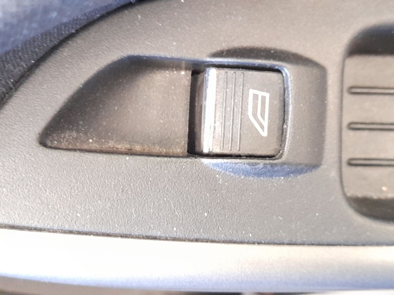 Recambio de mando elevalunas delantero derecho para ford focus iii 1.0 ecoboost referencia OEM IAM F1ET14529AA  