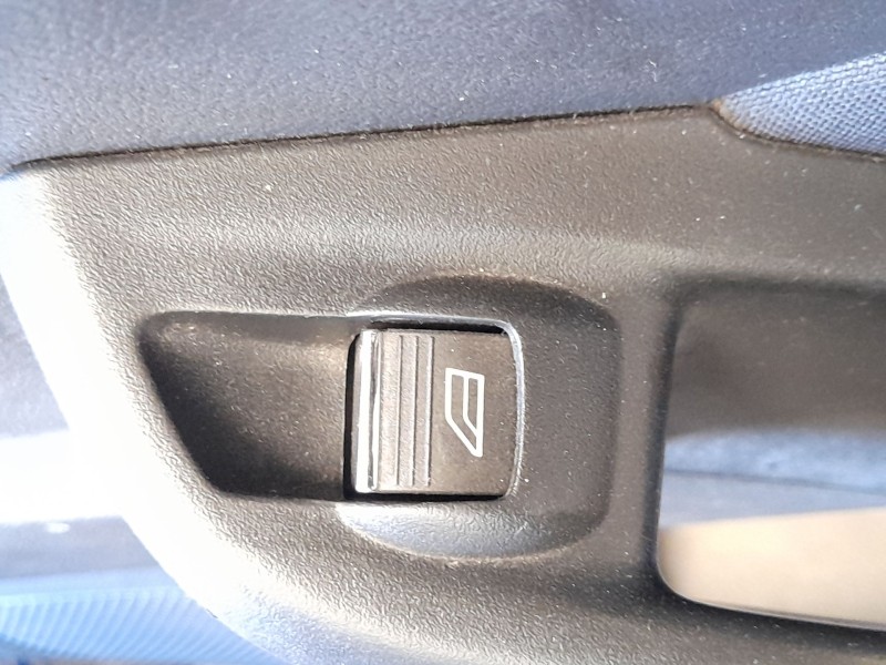 Recambio de mando elevalunas trasero derecho para ford focus iii 1.0 ecoboost referencia OEM IAM 1850432  