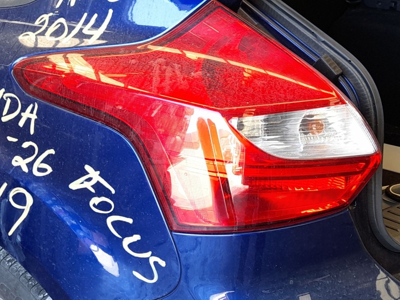 Recambio de piloto trasero izquierdo para ford focus iii 1.0 ecoboost referencia OEM IAM 1825321  