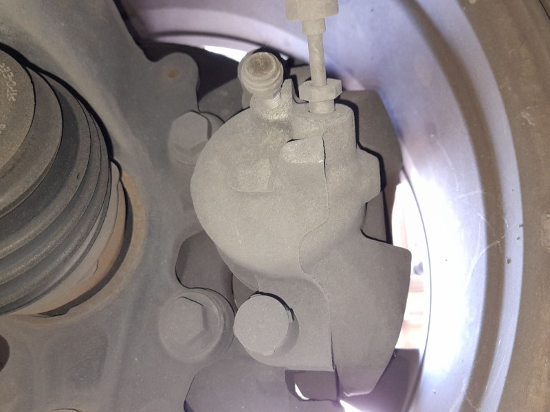Recambio de pinza freno delantera izquierda para ford focus iii 1.0 ecoboost referencia OEM IAM 1755032 1682876 
