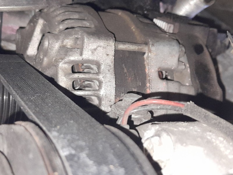 Recambio de alternador para ford focus iii 1.0 ecoboost referencia OEM IAM 1781479  