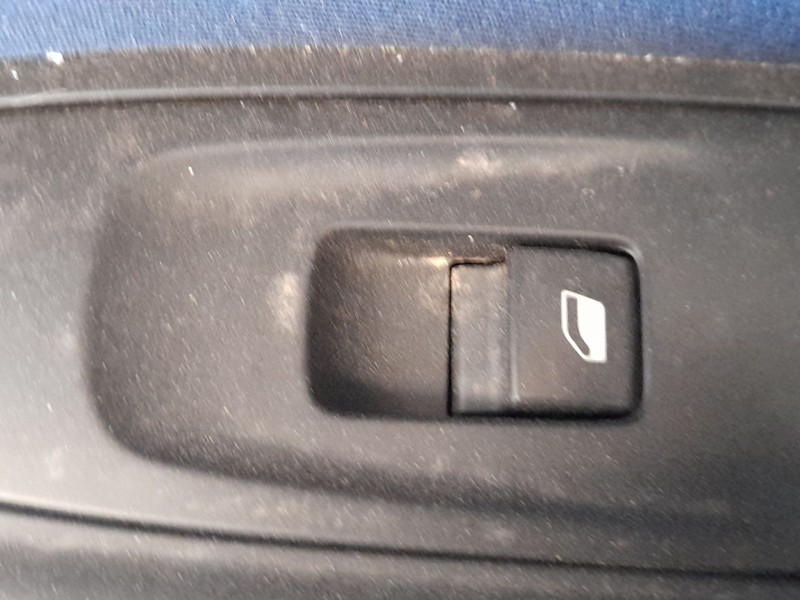 Recambio de mando elevalunas trasero derecho para opel grandland / grandland x (a18, p1uo) 1.6 turbo d (75) referencia OEM IAM 9