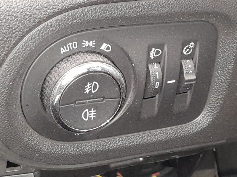 Recambio de mando luces para opel grandland / grandland x (a18, p1uo) 1.6 turbo d (75) referencia OEM IAM YQ000160YX  