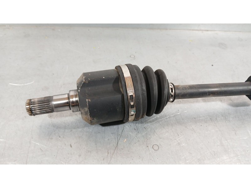 Recambio de transmision delantera derecha para kia cerato i sedán (ld) 1.6 referencia OEM IAM 495002F600  