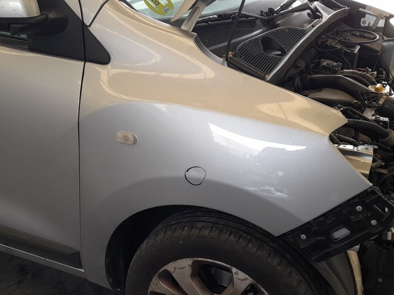 Recambio de aleta delantera derecha para dacia lodgy (js_) 1.5 dci referencia OEM IAM 631002600R  