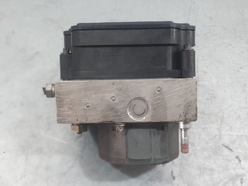 Recambio de abs para toyota auris (_e18_) 1.4 d-4d (nde180_) referencia OEM IAM 4405002670  