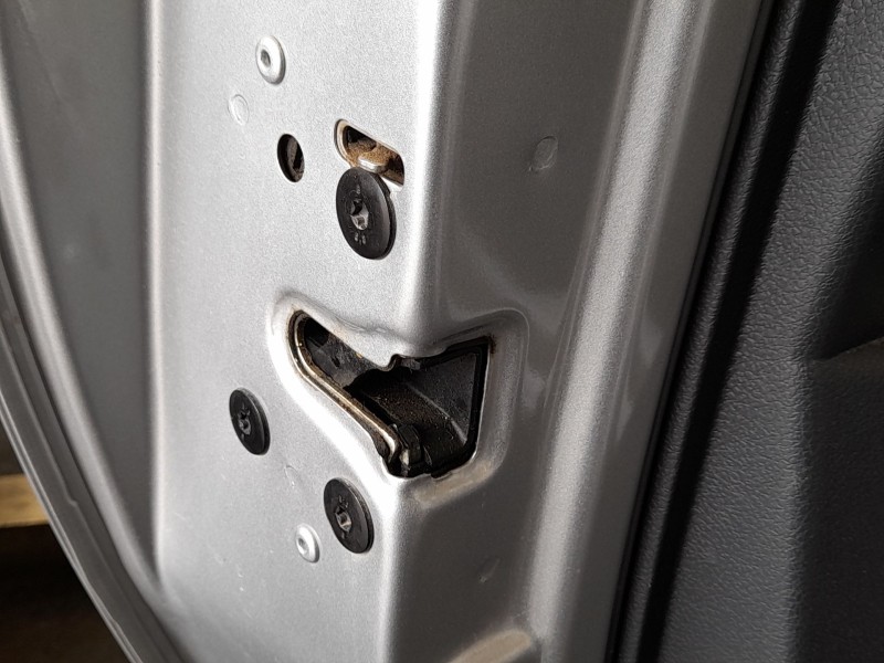 Recambio de cerradura puerta trasera izquierda para dacia lodgy (js_) 1.5 dci referencia OEM IAM 825032860R  