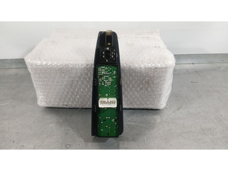 Recambio de mando elevalunas delantero izquierdo para kia cerato i sedán (ld) 1.6 referencia OEM IAM 972502F010LK C/MANDO RETROV