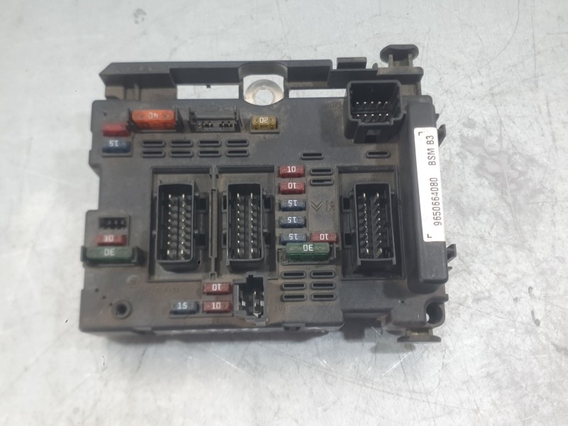 Recambio de caja reles / fusibles para peugeot 307 sw (3h) 2.0 hdi 110 referencia OEM IAM 6500Y1  