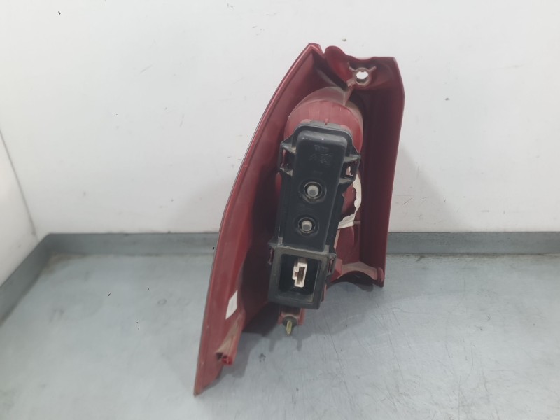 Recambio de piloto trasero derecho para peugeot 307 sw (3h) 2.0 hdi 110 referencia OEM IAM 6351Q6  