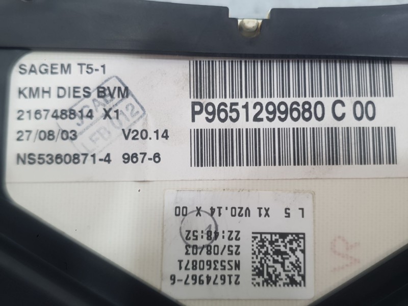 Recambio de cuadro instrumentos para peugeot 307 sw (3h) 2.0 hdi 110 referencia OEM IAM 821165  