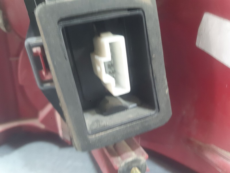 Recambio de piloto trasero izquierdo para peugeot 307 sw (3h) 2.0 hdi 110 referencia OEM IAM 6350Q6  
