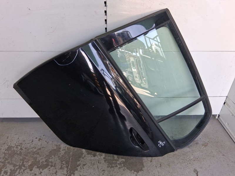 Recambio de puerta trasera izquierda para volkswagen golf vi (5k1) 1.6 tdi referencia OEM IAM 5K6833055K ROZADA 