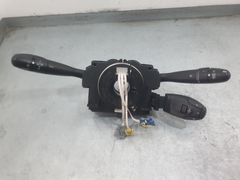 Recambio de mando luces y limpia para peugeot 307 sw (3h) 2.0 hdi 110 referencia OEM IAM 6242C5  