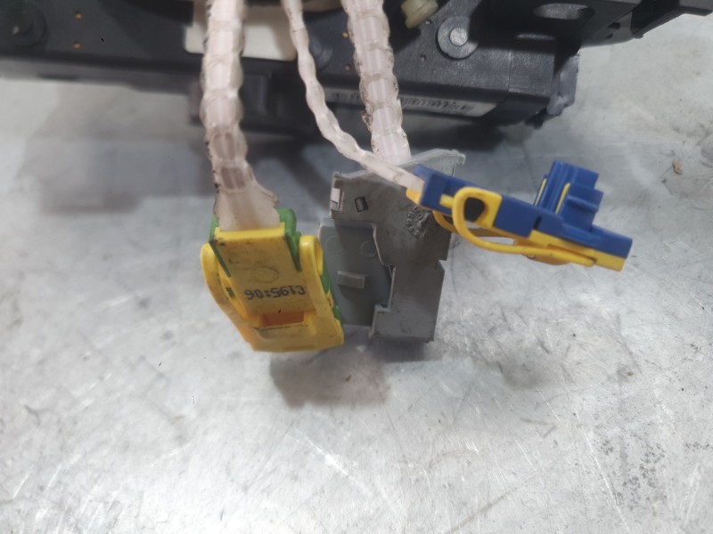 Recambio de mando luces y limpia para peugeot 307 sw (3h) 2.0 hdi 110 referencia OEM IAM 6242C5  