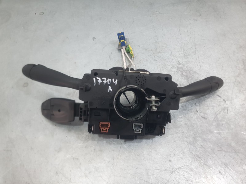 Recambio de mando luces y limpia para peugeot 307 sw (3h) 2.0 hdi 110 referencia OEM IAM 6242C5  